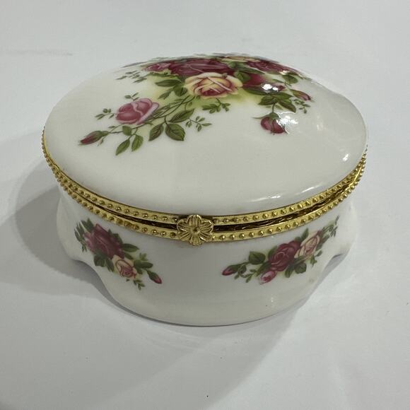 ROYAL ALBERT OLD COUNTRY ROSES PORCELAIN TRINKET KEEPSAKE JEWELRY BOX GOLD TRIM - Picture 3 of 7